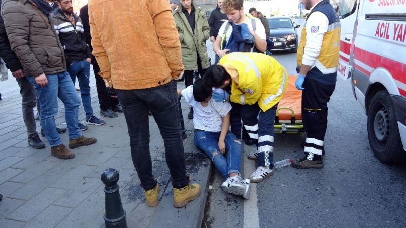 Aşırı alkol alan genç Taksim Meydanı’nda yere yığıldı
