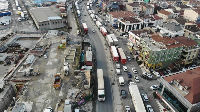 (Özel) Gümrükte oluşan teknik arıza, kilometrelerce tır kuyruğuna sebep oldu
