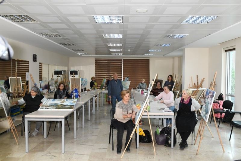 Geleceğin ressamları Esenyurt’ta yetişiyor
