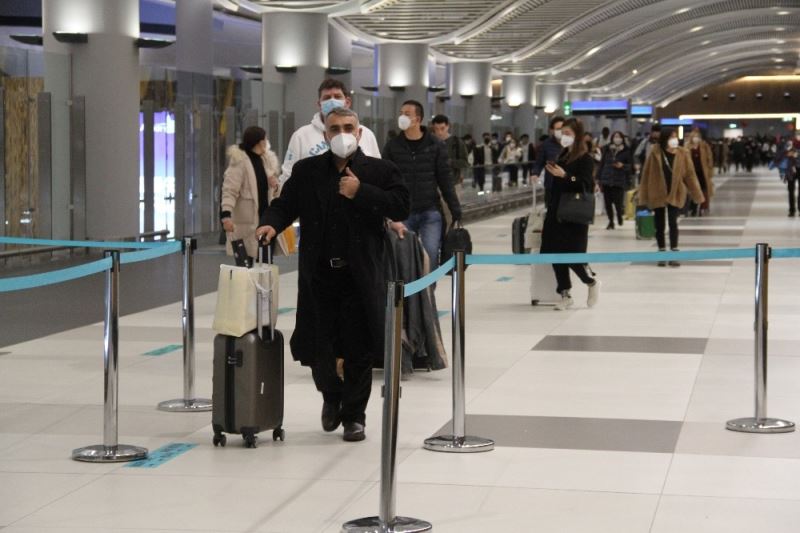 Çin’den dönen Türkler bölgedeki virüs endişesini anlattı
