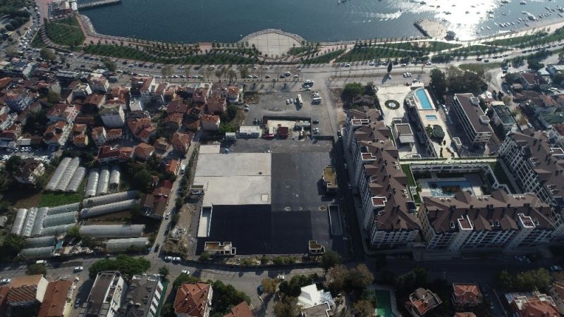Tuzla Belediye Başkanı Dr. Şadi Yazıcı; “Tuzla Sahili’nde bulunan otopark 18 ay oldu bitmedi”
