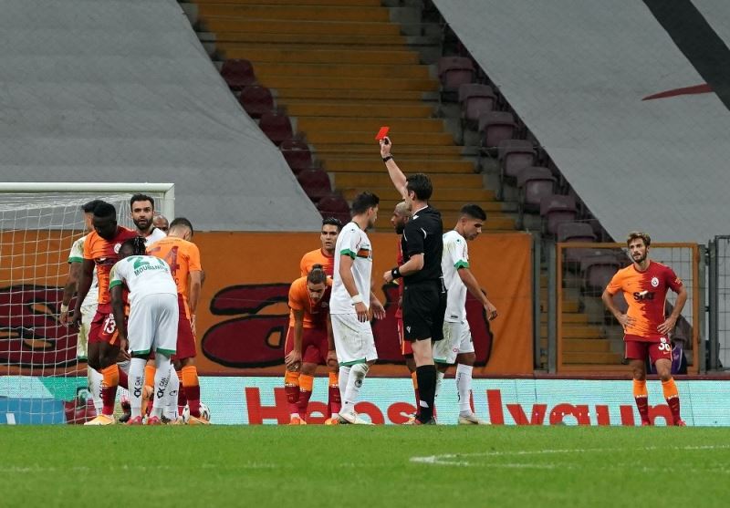 Süper Lig: Galatasaray: 1 - Aytemiz Alanyaspor: 1 (İlk yarı)
