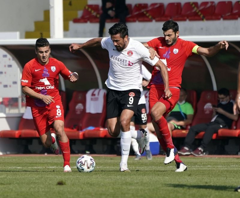 TFF 1. Lig: Ümraniyespor: 1 - Altınordu: 1
