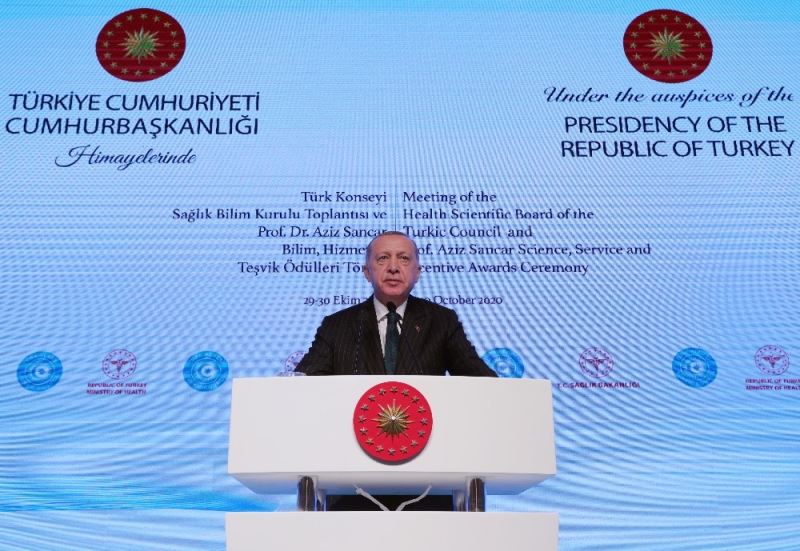 Erdoğan: “Salgın sürecinde dayanışma konusunda başta gelişmiş ülkeler olmak üzere dünya iyi bir sınav veremedi”
