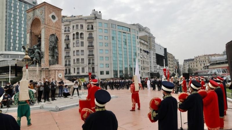 Taksim’de İstanbul’un Kurtuluşu’nun 96. yıl dönümü için tören