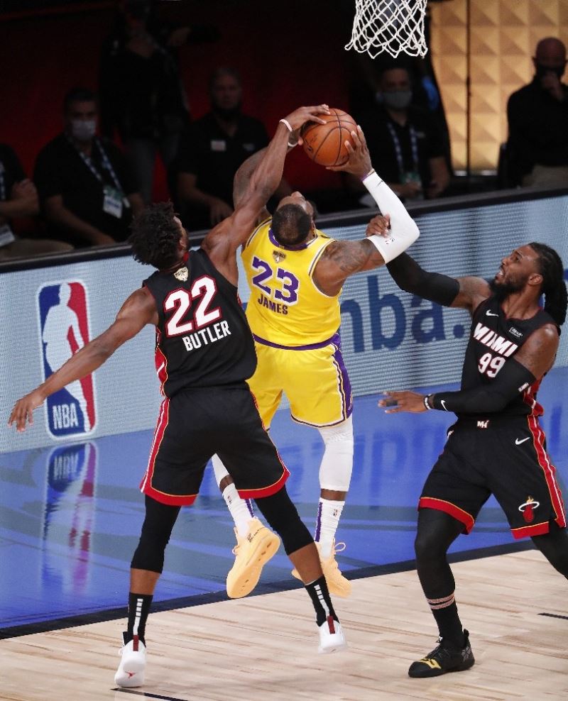 NBA’de Lakers adım adım şampiyonluğa
