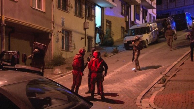 Esenyurt’ta hareketli dakikalar... Uyuşturucu operasyonunda polise ateş açan şüpheliler yakalandı