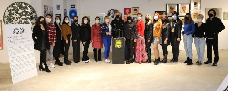 İyilik İçin Sanat Derneği karma sergisi ile Step İstanbul’da

