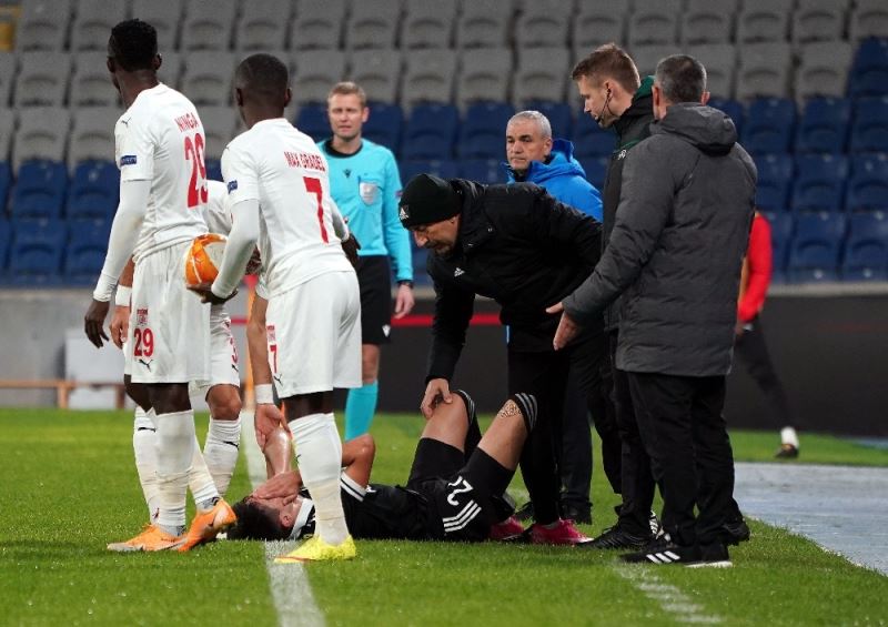 UEFA Avrupa Ligi: Karabağ: 1 - DG Sivasspor: 1 (İlk yarı)
