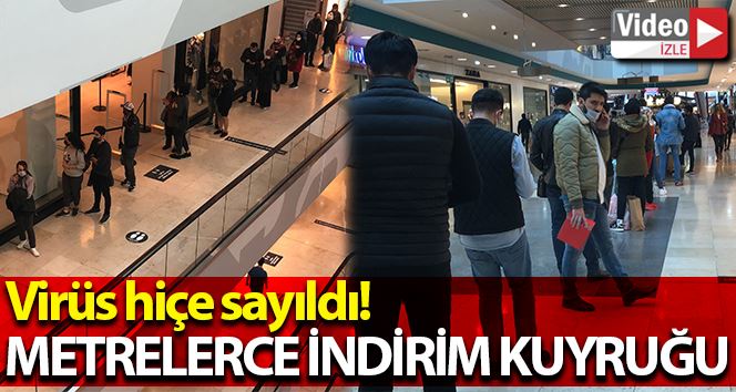 Korona virüs hiçe sayıldı, indirim nedeniyle metrelerce kuyruk oluştu