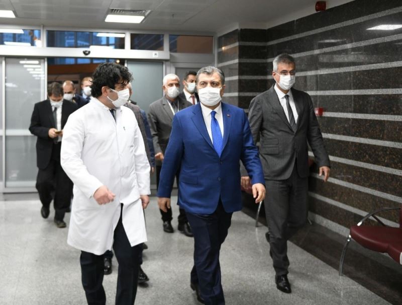 Sağlık Bakanı Koca’dan İstanbul’daki hastanelerde ‘kapasite arttırma’ toplantıları
