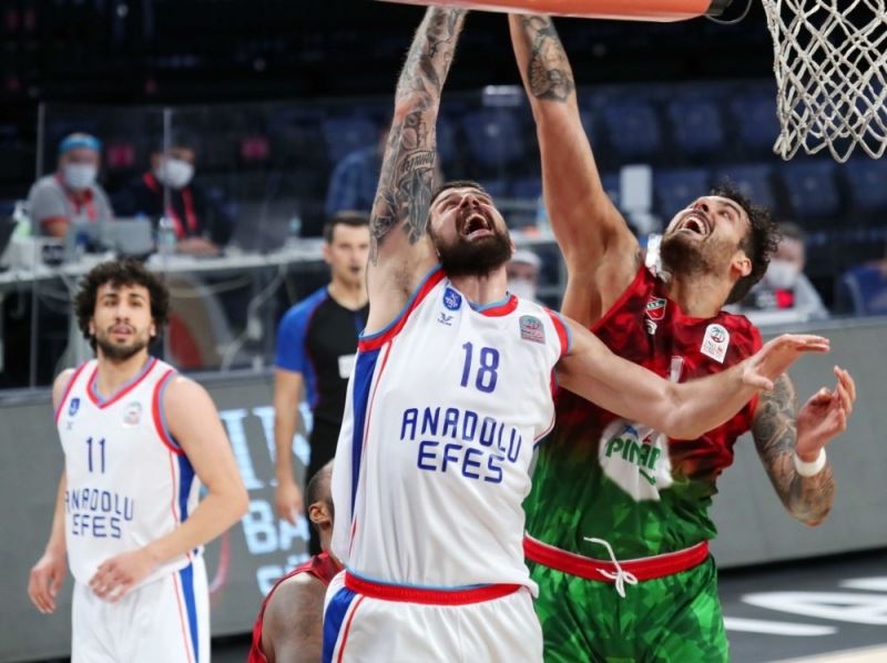 Basketbol Süper Ligi: Anadolu Efes: 74 - Pınar Karşıyaka: 61

