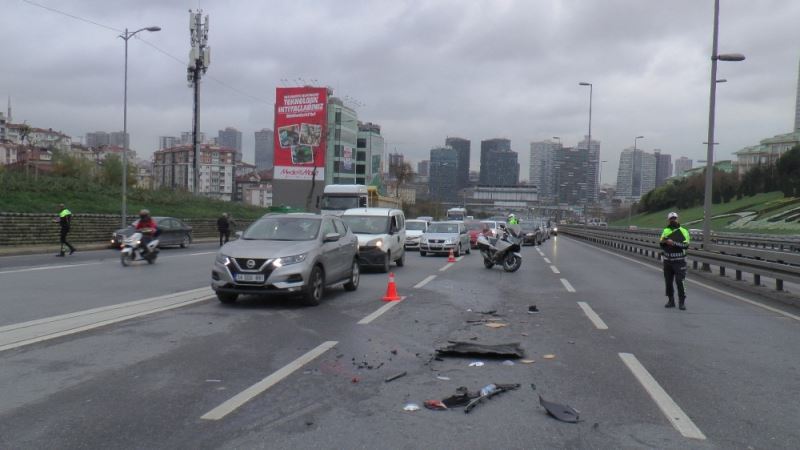 15 Temmuz Şehitler Köprüsü Edirne istikametinde trafik kazası: 3 yaralı
