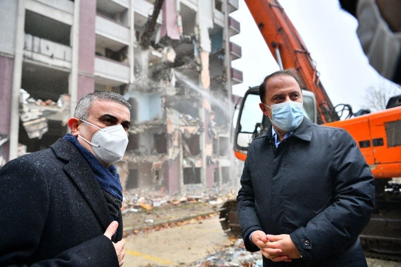 Başkan Çalık: “Beylikdüzü geleceğe güvenle ve umutla bakacak”
