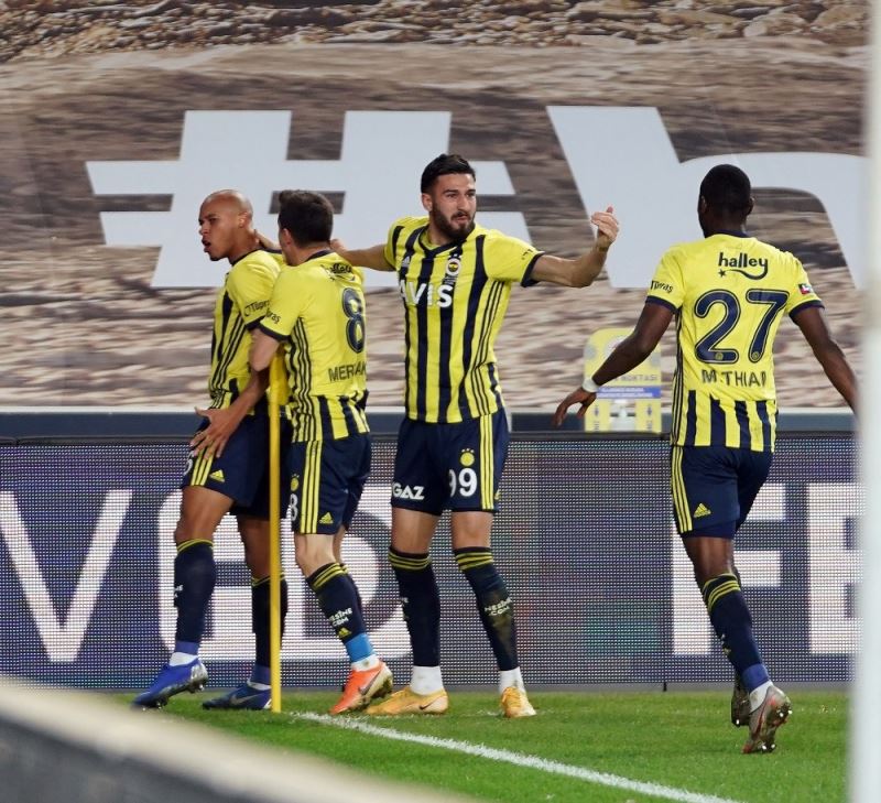 Fenerbahçe’de 2 gol savunmadan
