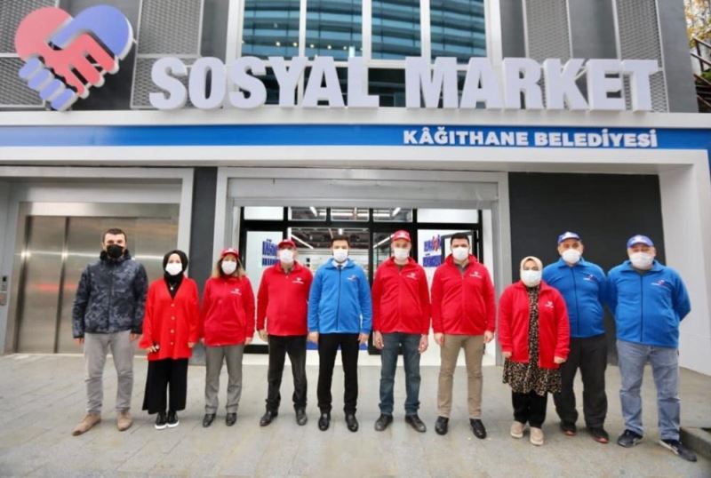 Elden Gönüle Sosyal Yardım Marketi’nde ilk ürünler yerlerini aldı
