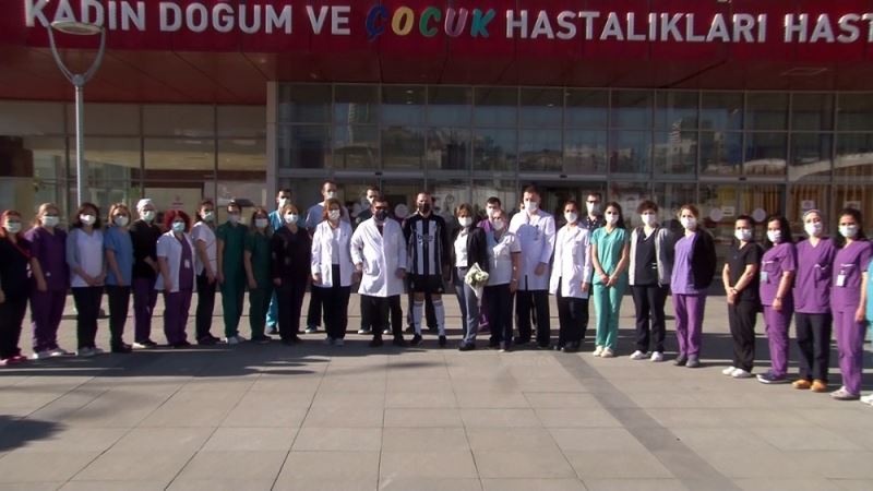Beşiktaşlı Erdal Erdem, sağlıkçılar için koştu
