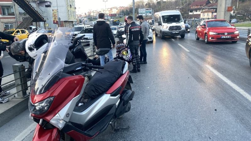(Özel) İstanbul’da kaza yapan spor eğitmenine yoldan geçen doktor müdahale etti
