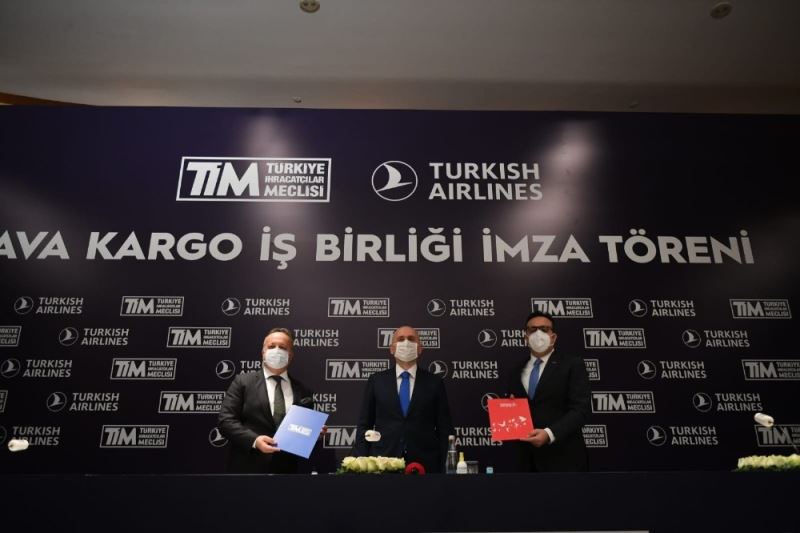 Bakan Karaismailoğlu: “Türkiye’nin lojistik bir güç olması için hep birlikte çalışıyoruz”
