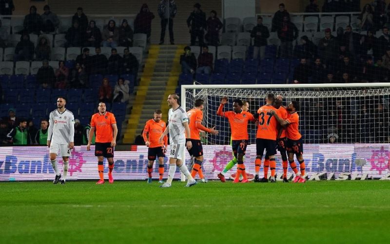 Başakşehir evinde Beşiktaş’a yine kaybetmedi
