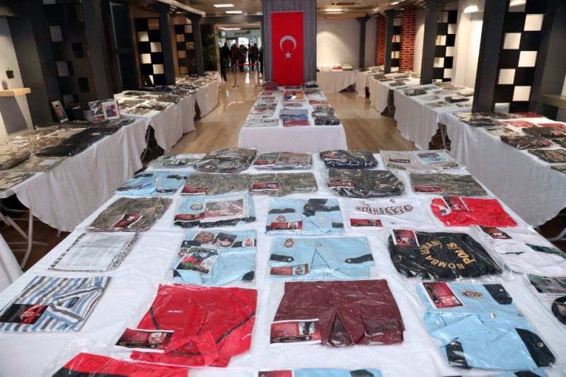 Devlet büyükleri ve şehitlerin eşyaları Gaziosmanpaşa’da sergileniyor
