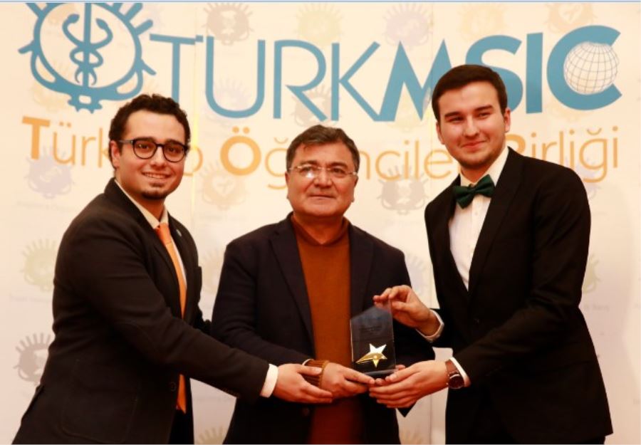 Türk Tıp Öğrencileri Birliğinden Sarıyer belediyesi Sosyal Medyayı en iyi kullanan kurum ödülü