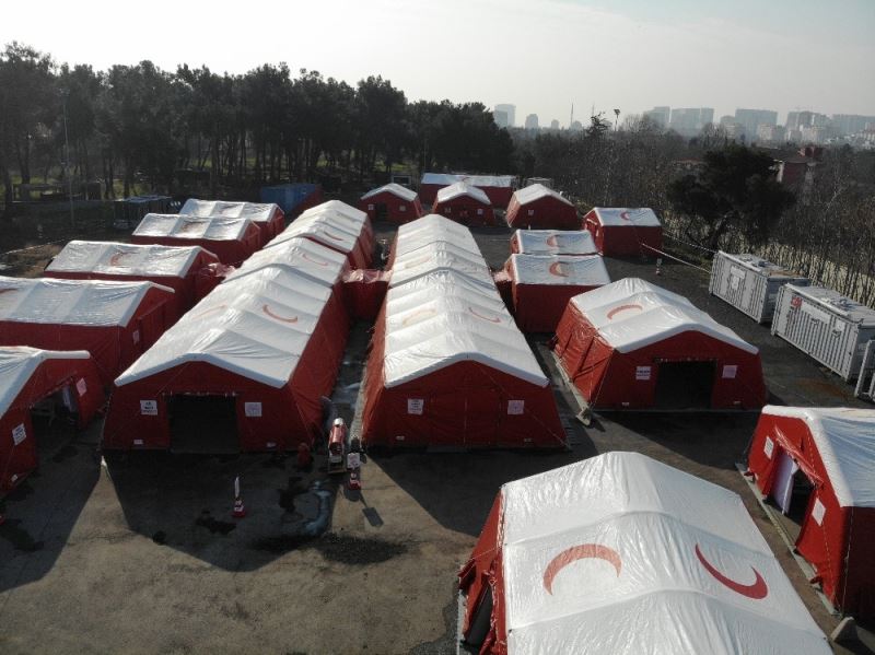 İstanbul’da eğitim amaçlı kurulan sahra hastanesi gerçek hastaneyi aratmıyor
