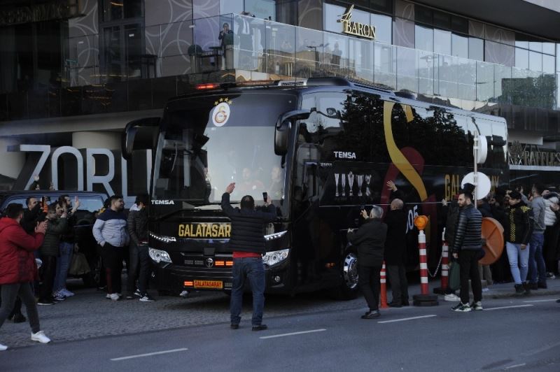 Galatasaray, Kadıköy’e hareket etti
