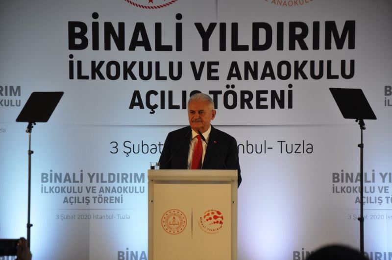 Binali Yıldırım ve eşi Semiha Yıldırım okul açılışında gözyaşı döktü
