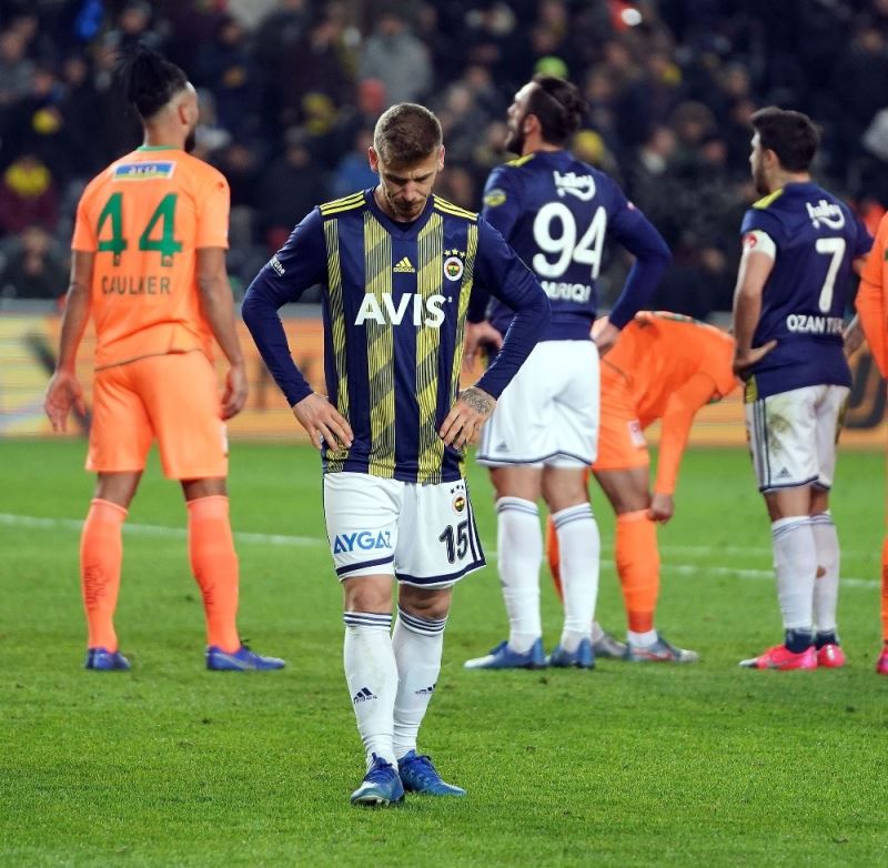 Süper Lig: Fenerbahçe: 1 - Aytemiz Alanyaspor: 1 (Maç sonucu)
