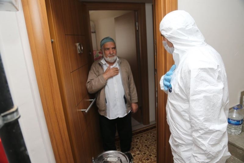 Sultanbeyli’de yaşlılara evde sıcak yemek hizmeti