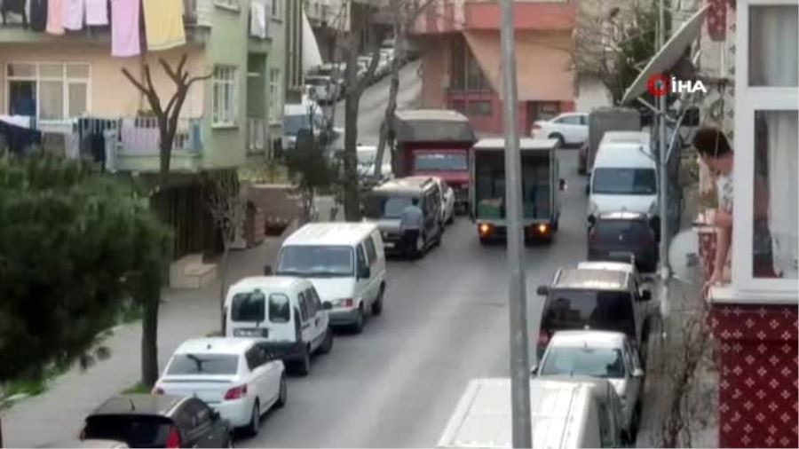 Fırıncılardan mahalle aralarında ‘ekmek’ mesaisi