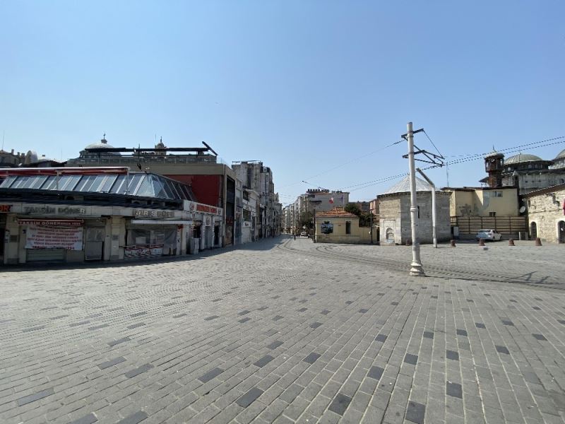 Taksim Meydanı’nda tarihi sessizlik
