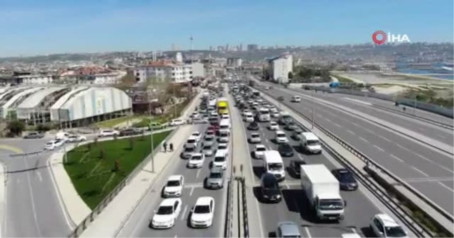 (Özel) İstanbul’da yasağa saatler kala asayiş ve trafik denetiminde ceza yağdı