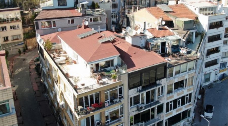 (Özel) Sokağa çıkma kısıtlamasında teraslarında keyif yaptılar