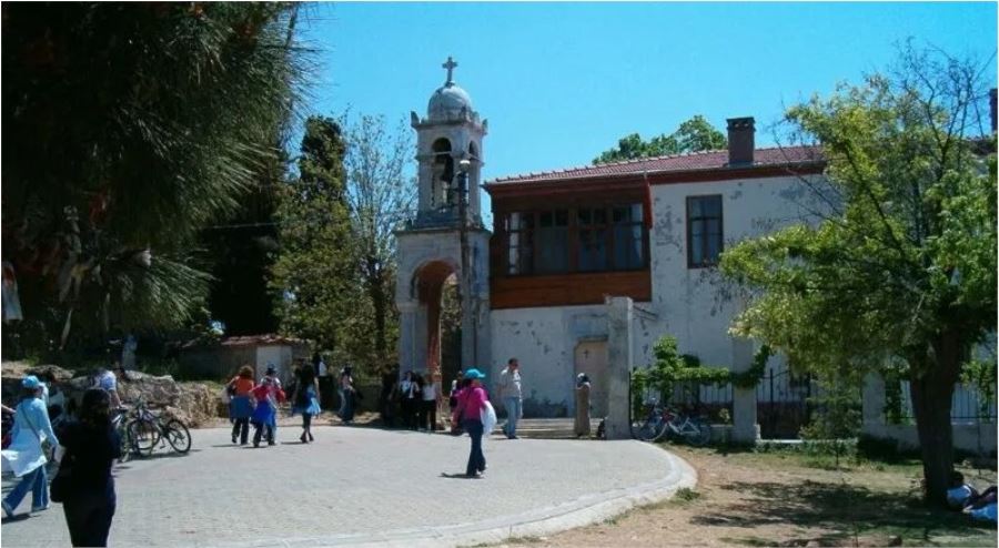 Büyükada Aya Yorgi Manastırı 23 Nisan’da ziyarete kapalı olacak