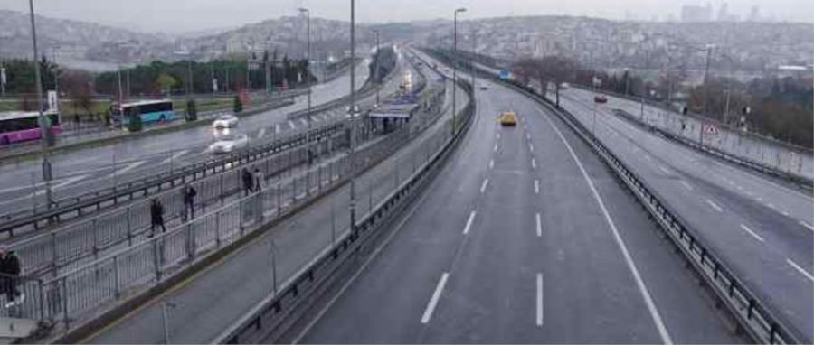 4 günlük kısıtlamanın başlamasıyla İstanbul’da trafik yüzde 1 seviyelerini geriledi