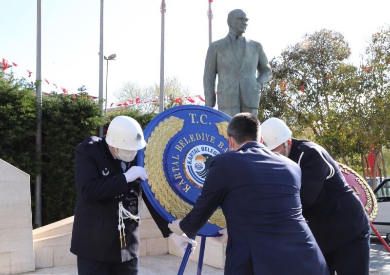 Kartal’da Atatürk Anıtı’na çelenk koyma törenine sınırlı katılım
