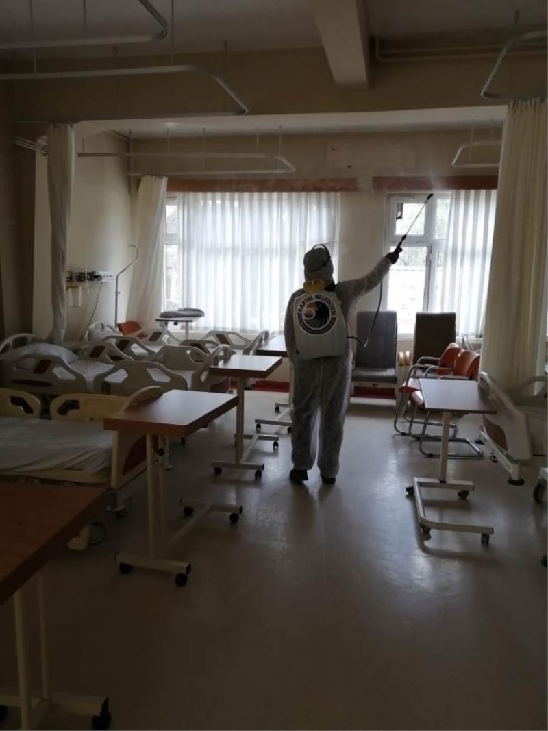 Kartal Belediyesi, ilçedeki sağlık kuruluşlarını ikinci kez dezenfekte etti
