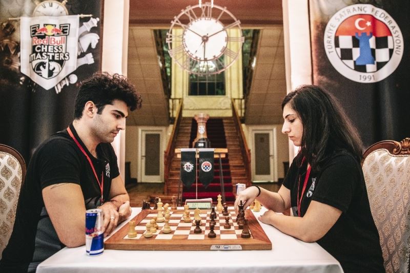 Chess Masters 3. şampiyonunu arıyor
