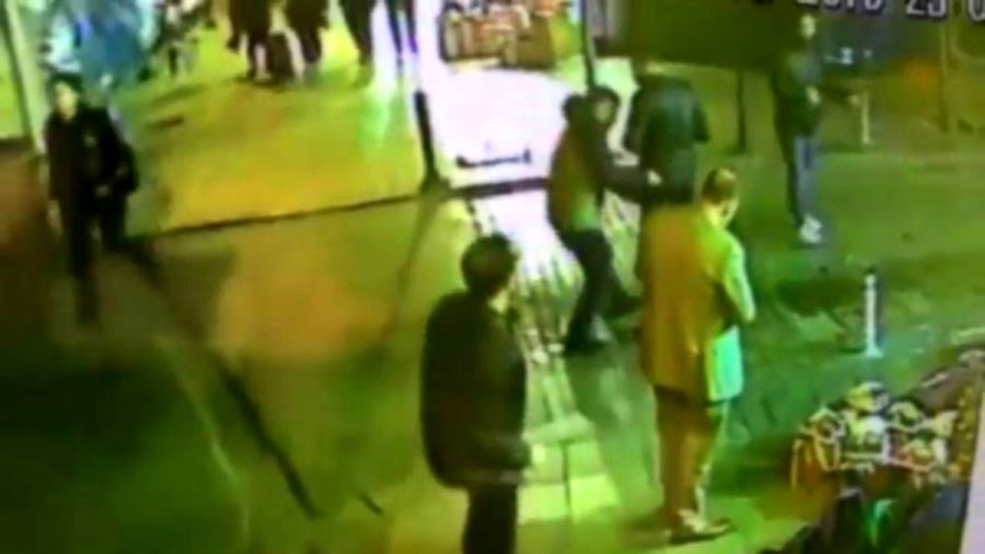 Yankesici kadınlar önce kameraya sonra polise yakalandı