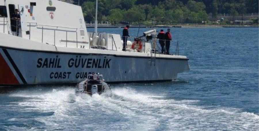 Fatih Sultan Mehmet Köprüsü’nden atlayan şahsı deniz polisi kurtardı