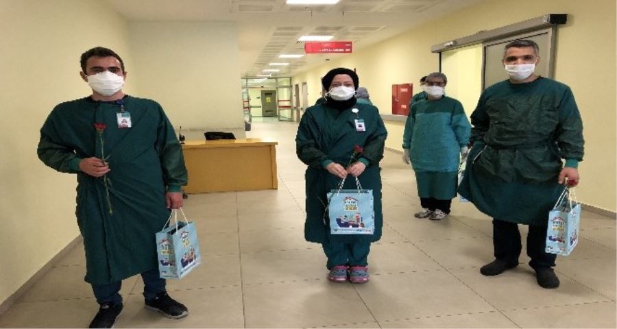 Çekmeköy Belediyesi, Hemşireler Günü’nde sağlık çalışanlarını unutmadı