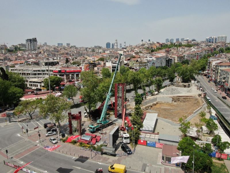 Beşiktaş’ın simgelerinden “Özgürlük Anıtı” kaldırılıyor
