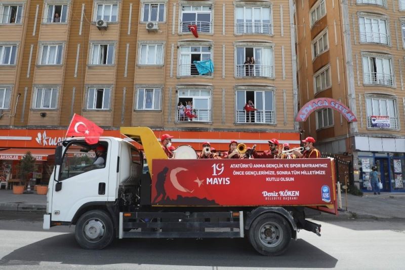 Eyüpsultan sokaklarında bando coşkusu
