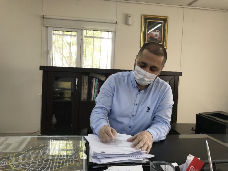 Sağlık Bakanı Fahrettin Koca, Mazhar Alanson yerine yanlışlıkla mahalle muhtarını aradı
