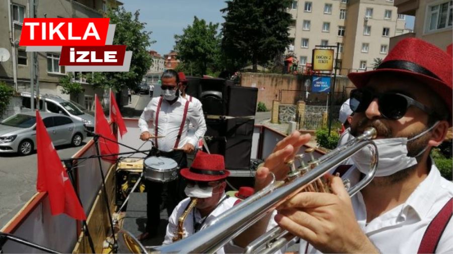 Ataşehir’de bandolu 19 Mayıs kutlaması