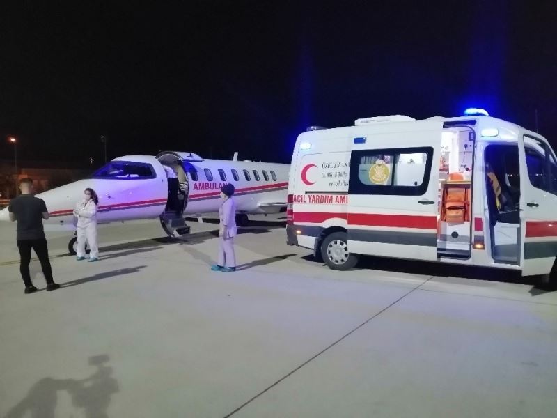 (Özel) Sağlık Bakanlığı ambulans uçağından bir gecede iki operasyon

