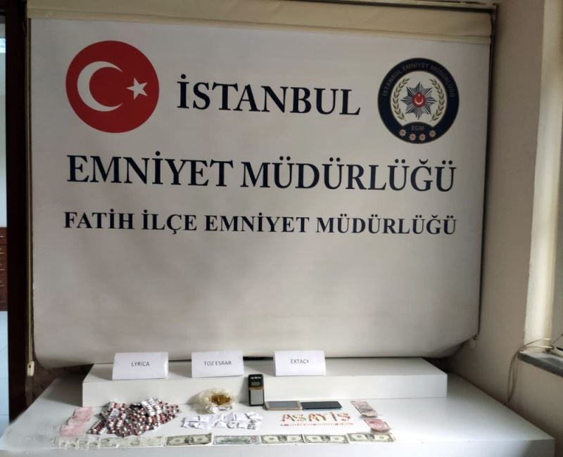 İstanbul’da yabancı uyruklu uyuşturucu satıcılarına operasyon: 7 gözaltı

