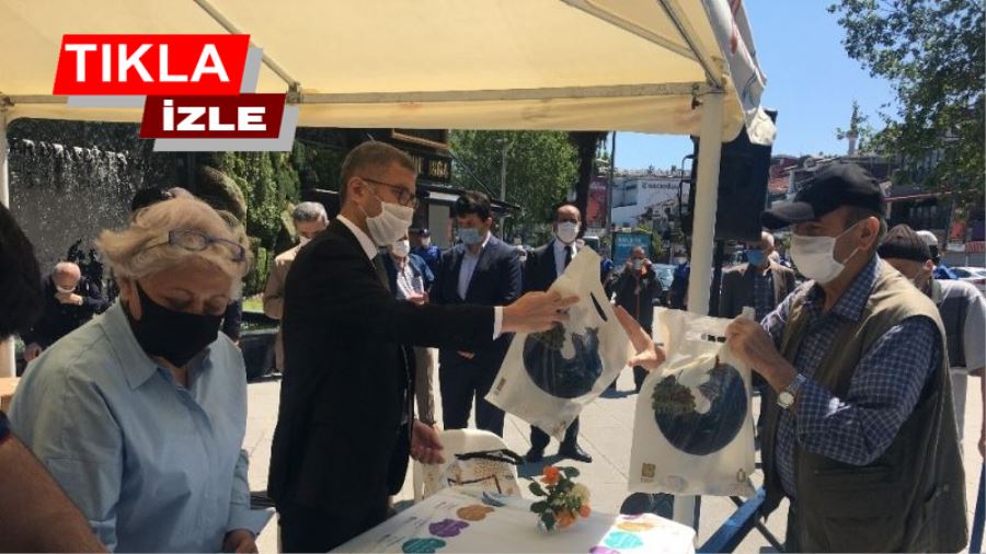 Üsküdar Belediyesi bayramın ilk gününde yaşlıları unutmadı